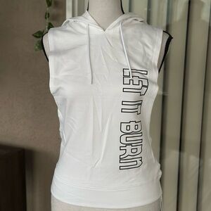 Chic White Sleeveless Hoodie with Bold Print